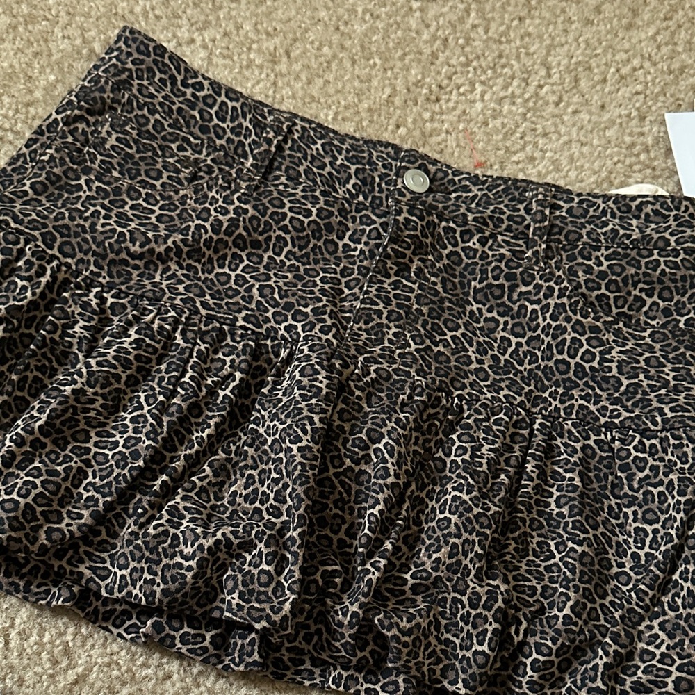 BP Leopard Pattern Skirt Size 28
